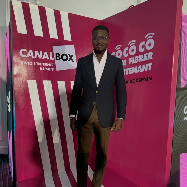 Charbel Stone lors d un evenement de marque